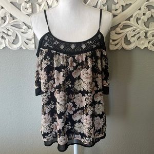 Rue 21 cold shoulder top